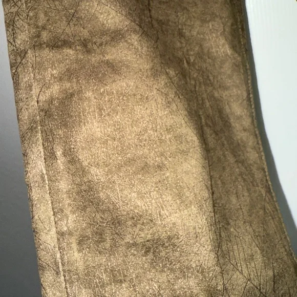 Tractr Olive green/ Brown Textured w faint embossing Pants size 2/26. - Picture 5 of 8